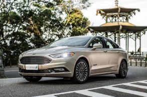 Ford Fusion Hybrid 2017