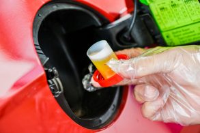 aditivo gasolina tanque shutterstock 2