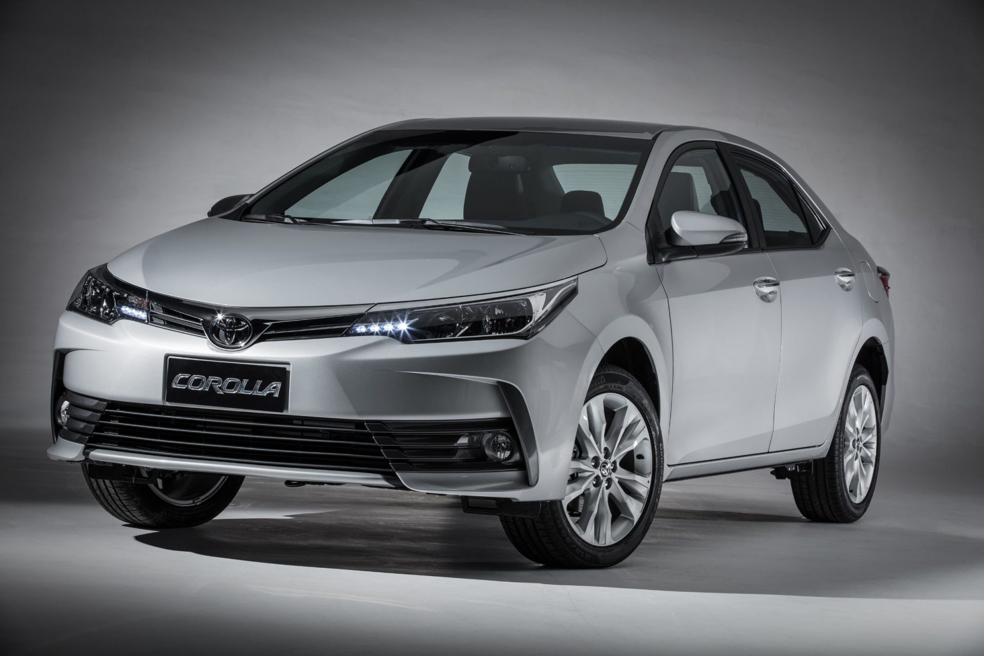 1 corolla xei 2019