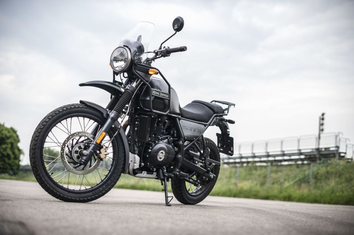Royal Enfield Himalayan é feita para rodar no asfalto e na terra