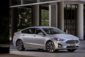 ford fusion 2019 titanium