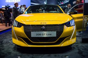 peugeot new 208 2019 gims geneva  mg 1563