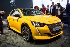 peugot 208 gt line 2019 gims geneva  mg 1566