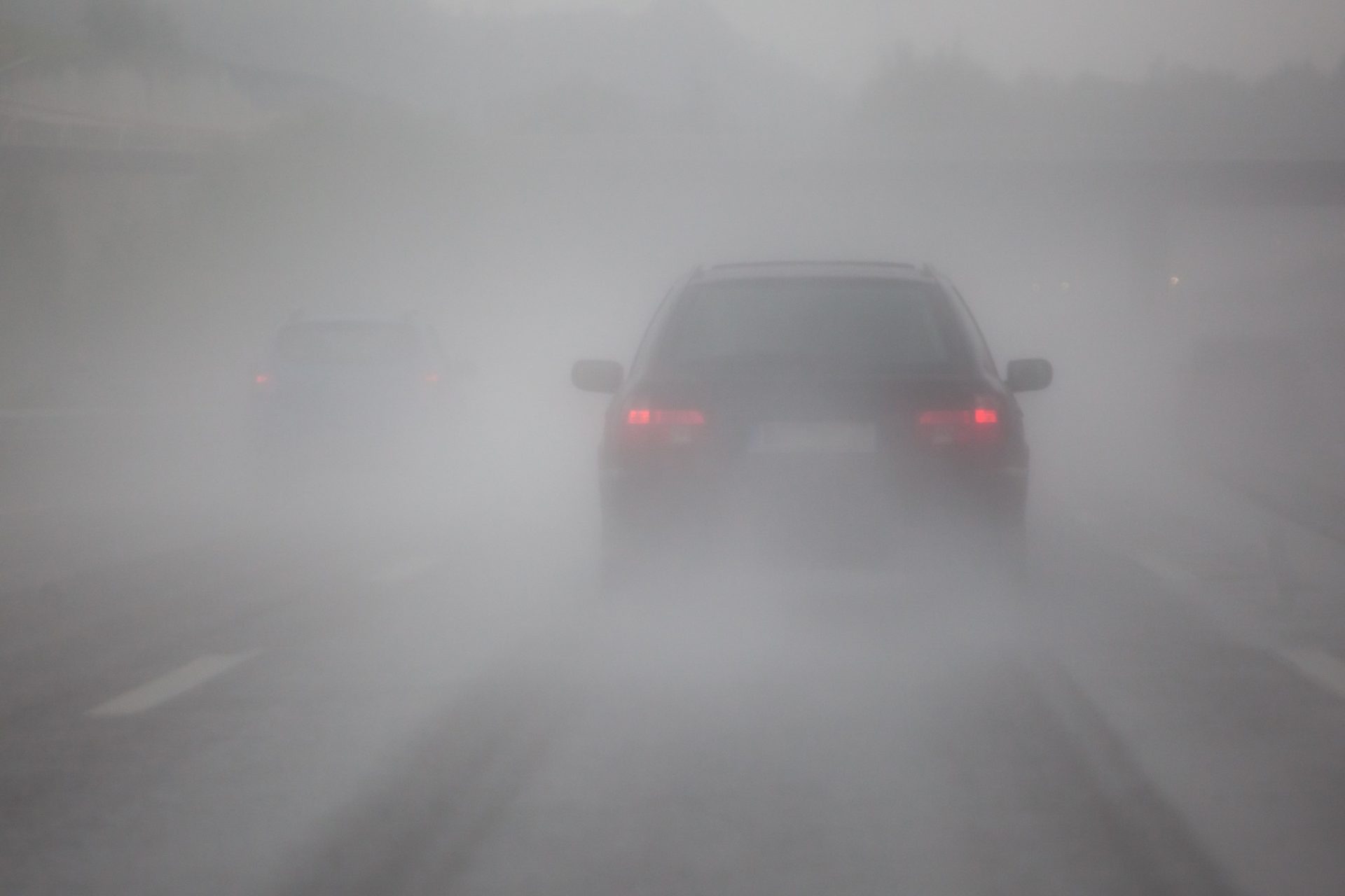 Luz De Neblina Traseira Mau Uso Pode Causar Acidentes