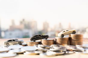 valor preco carros imposto comprar vender shutterstock