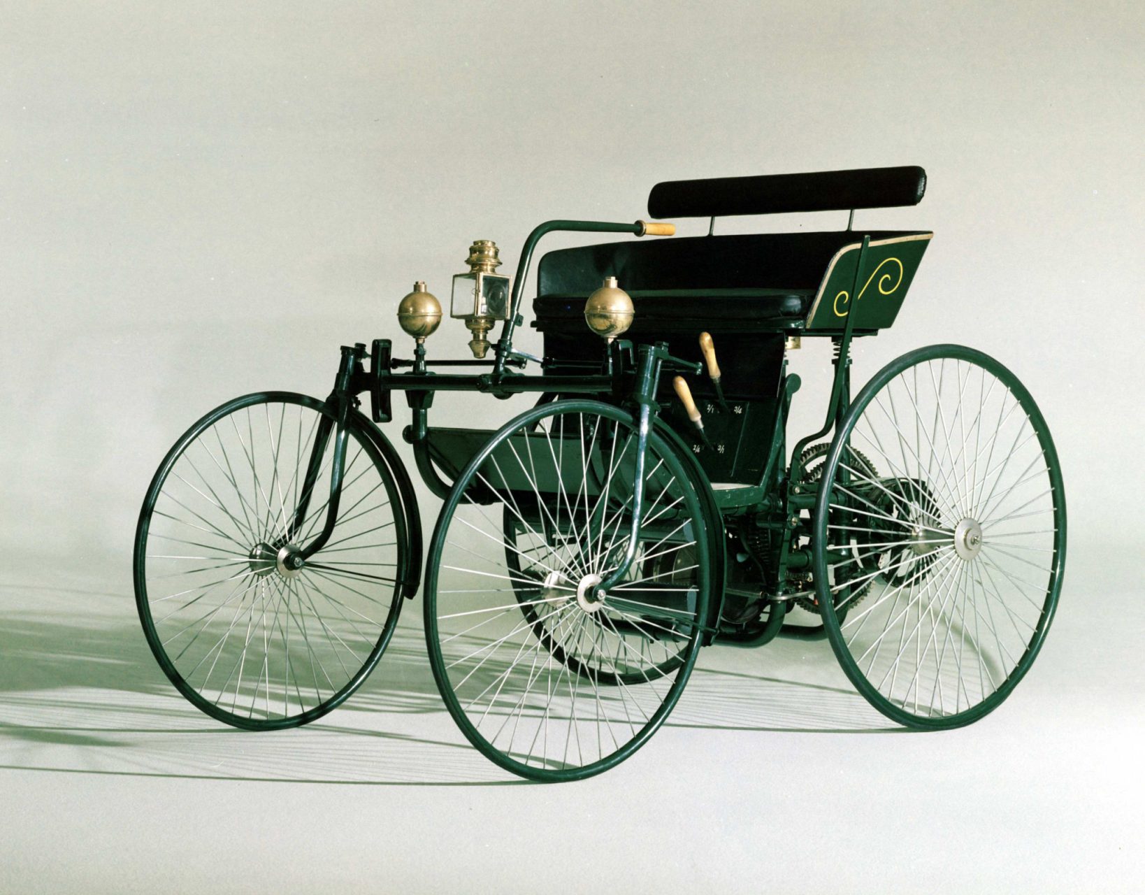 mercedes museu 1889 stahlradwagen wire wheel car