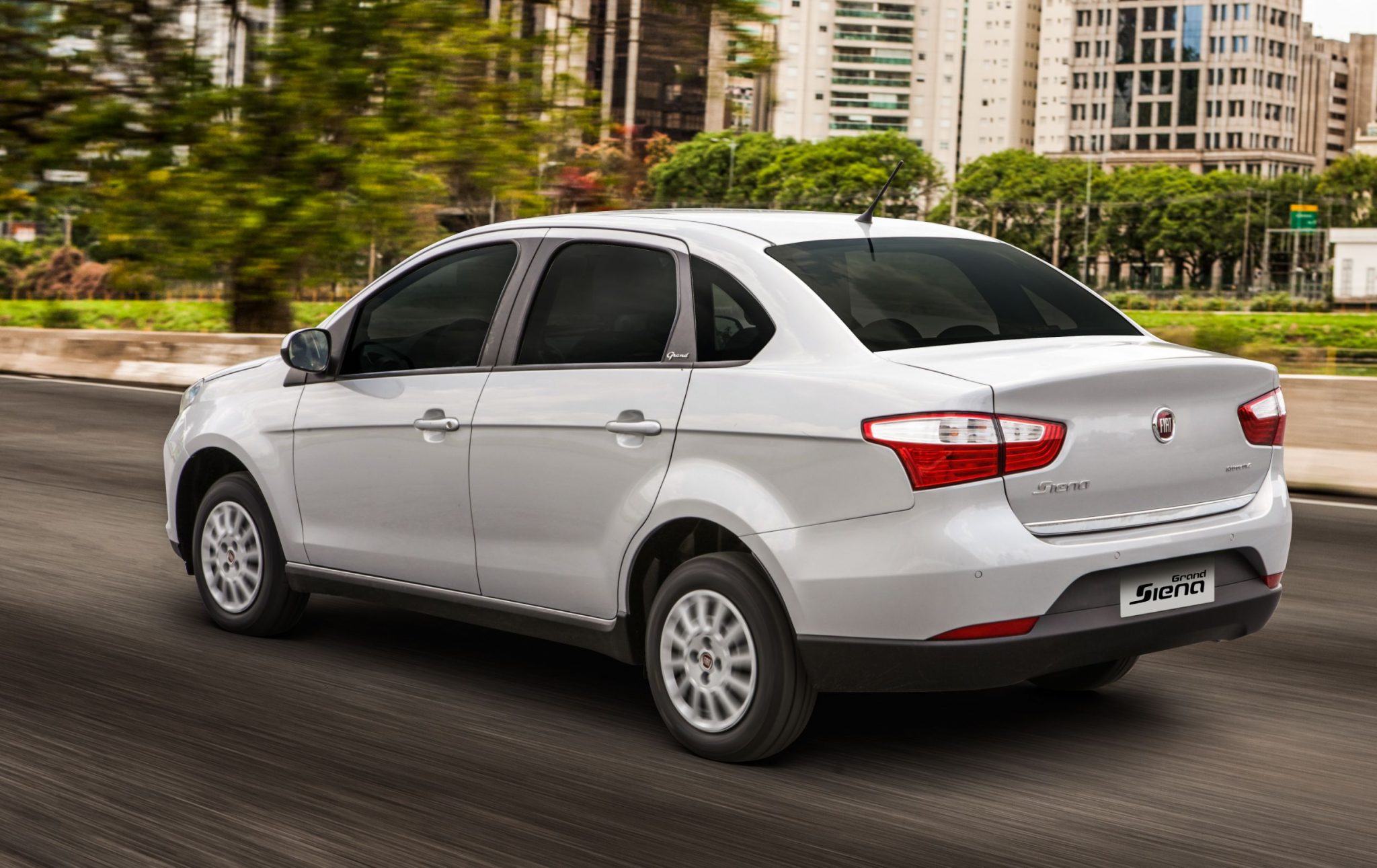 Fiat Grand Siena Fatos Sobre O Sed Italiano