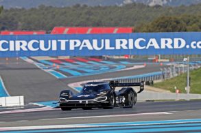 volkswagen id r pikes peak nurburgring