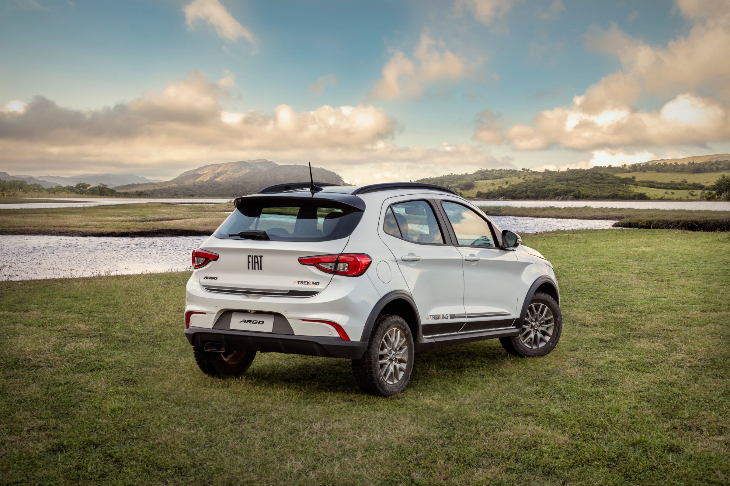 Fiat Argo Trekking: suspensão elevada