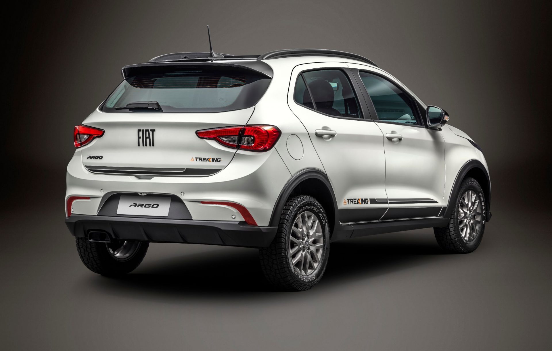 fiat argo trekking 24