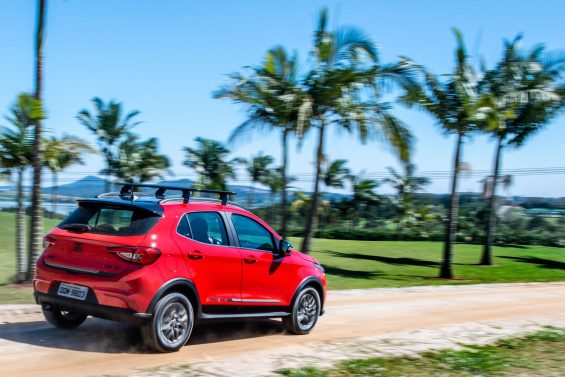 teste fiat argo trekking 4