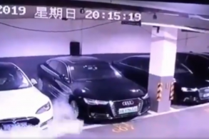 carro tesla pegando fogo china