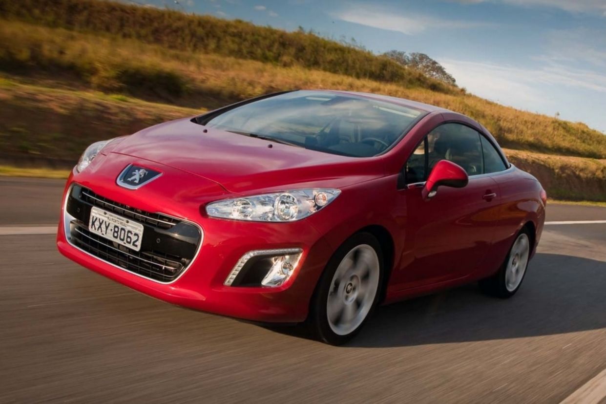 Peugeot 308 CC é um dos carros conversíveis mais fáceis de manter, pois compartilha muitas peças com a versão hatch