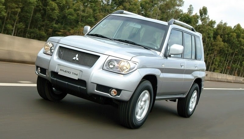 pajero t4 2006 2010 Mitsubishi Pajero TR4 ganhou o apelido de Pajerinho