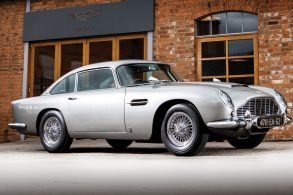 aston martin db5 james bond 1