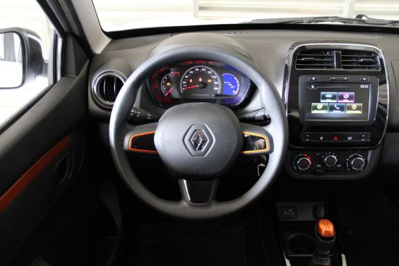 renault kwid outsider painel