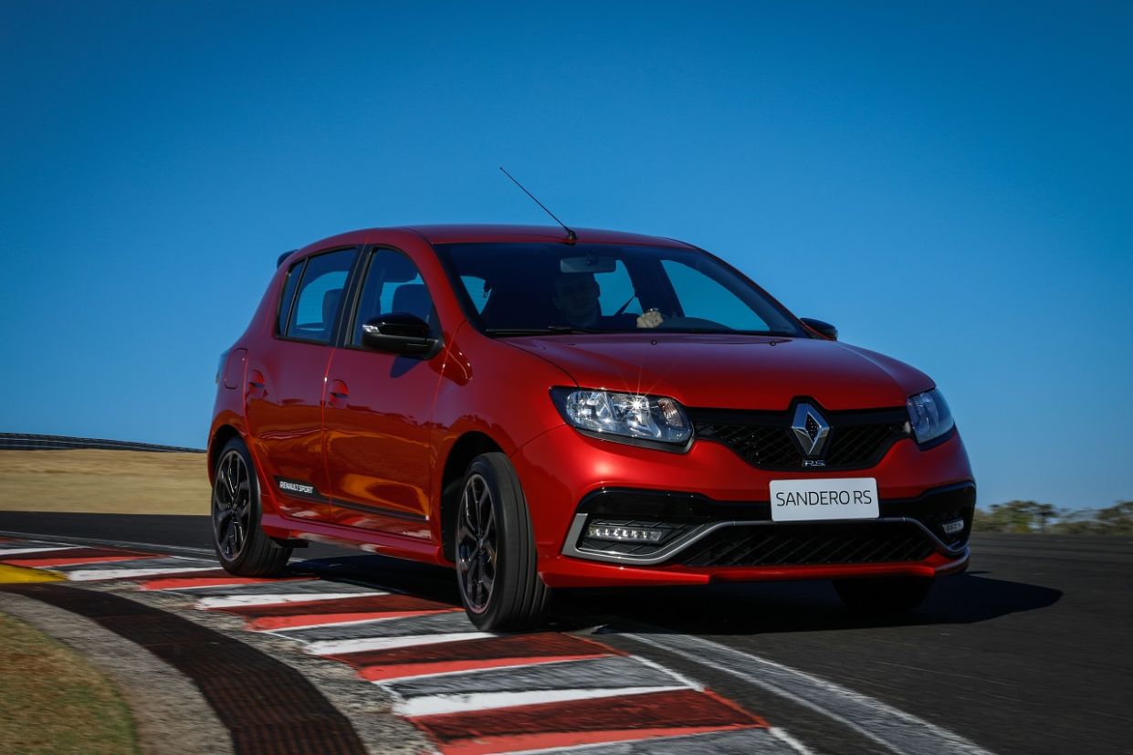 carros esportivos baratos: renault sandero rs 2020 