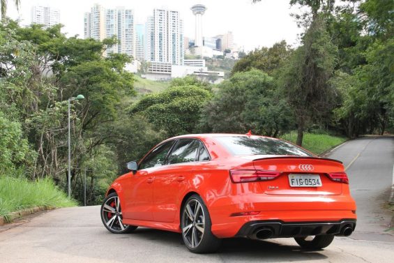 audi rs3 tras