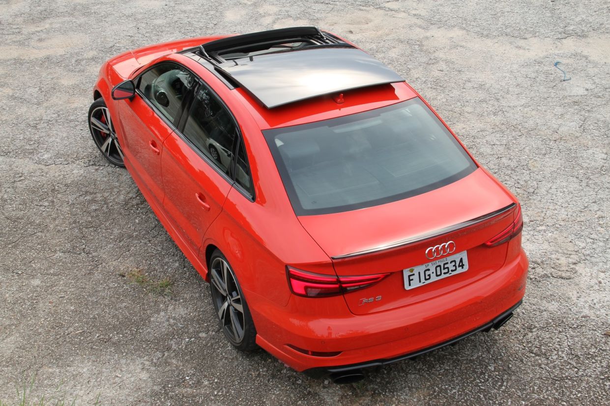 audi rs3 traseira