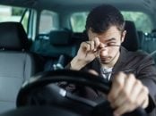 motorista cansado acidente de transito por sono
