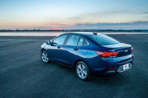 novo onix plus traseira 3