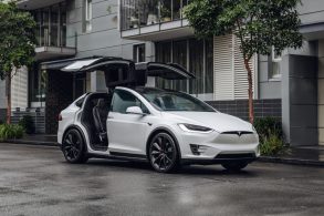 tesla model x 7