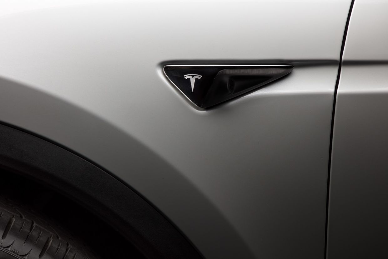 tesla model x 1