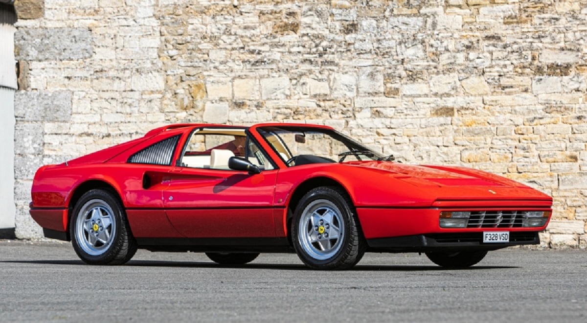 Leilão de carros clássicos oferece Ferraris e Porsches raros