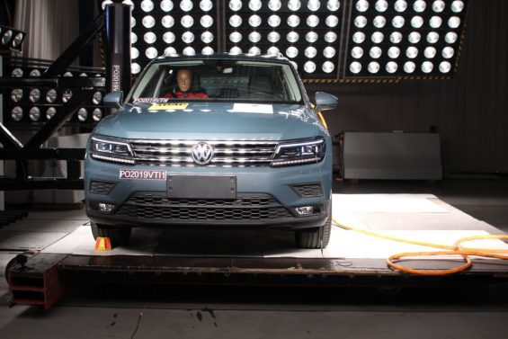 volkswagen tiguan teste seguranca 18