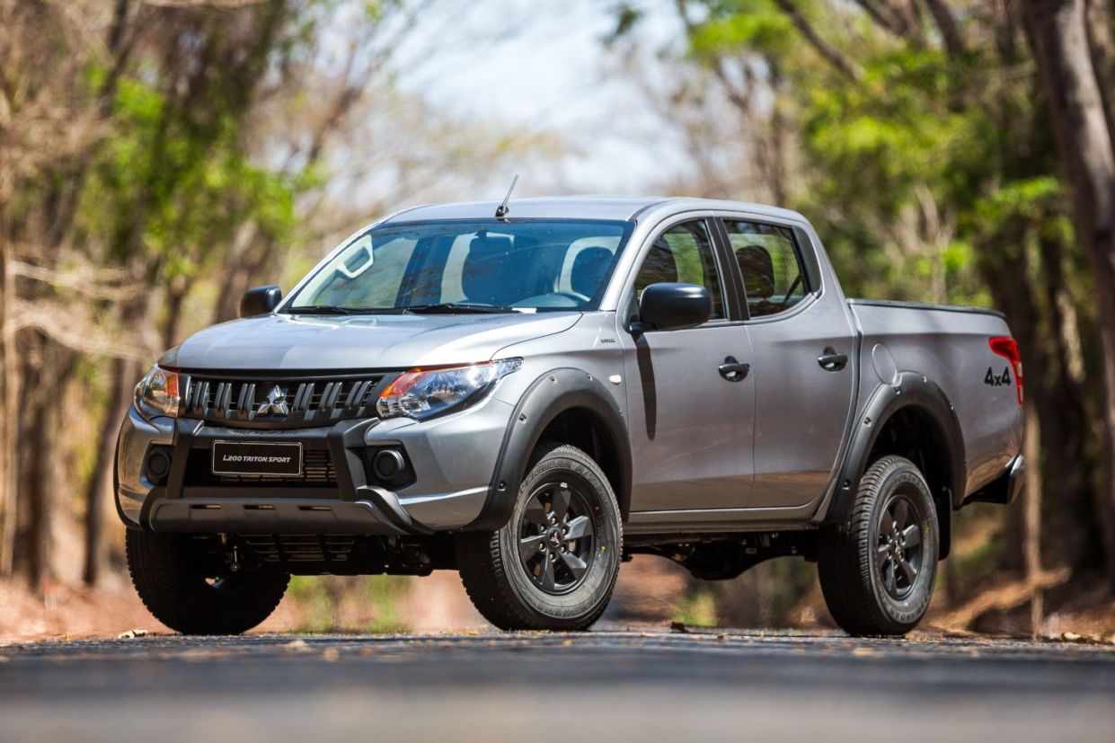 l200 triton sport outdoor lateral