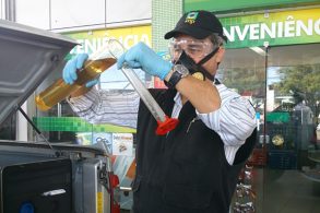 teste de qualidade de combustivel gasolina adulterada alcool etanol