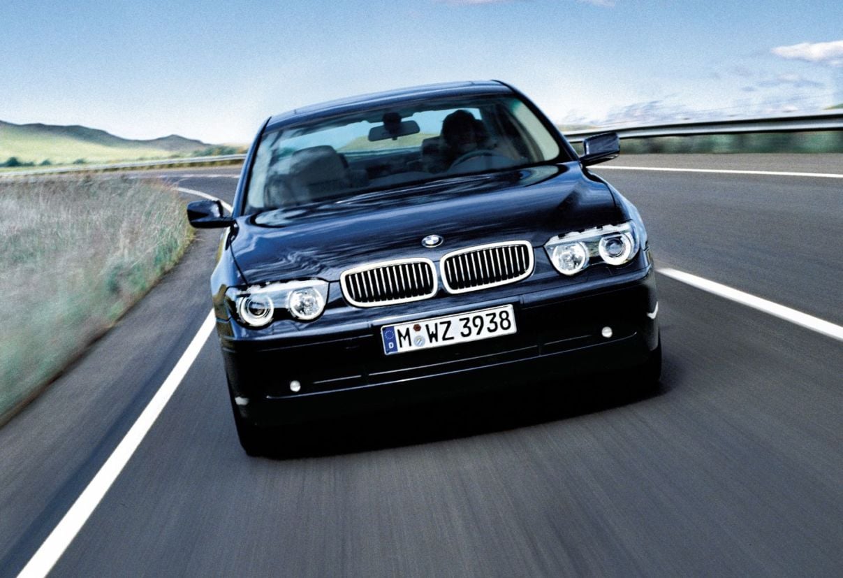 Design de automóveis: o controverso BMW Série 7 de 200