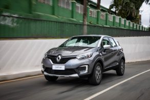 renault captur bose tem opção de câmbio automático AT4