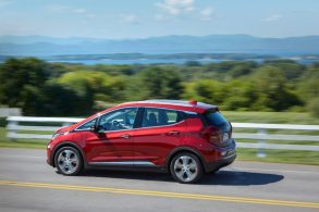 bolt ev 2020 lateral