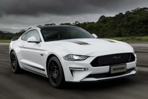 ford mustang black shadow dianteira 1