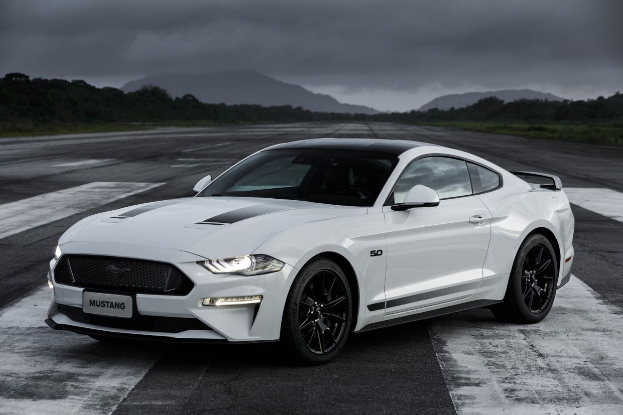 ford mustang black shadow dianteira 2