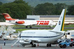 fokker 100 tam fabio pozzebon agencia brasil