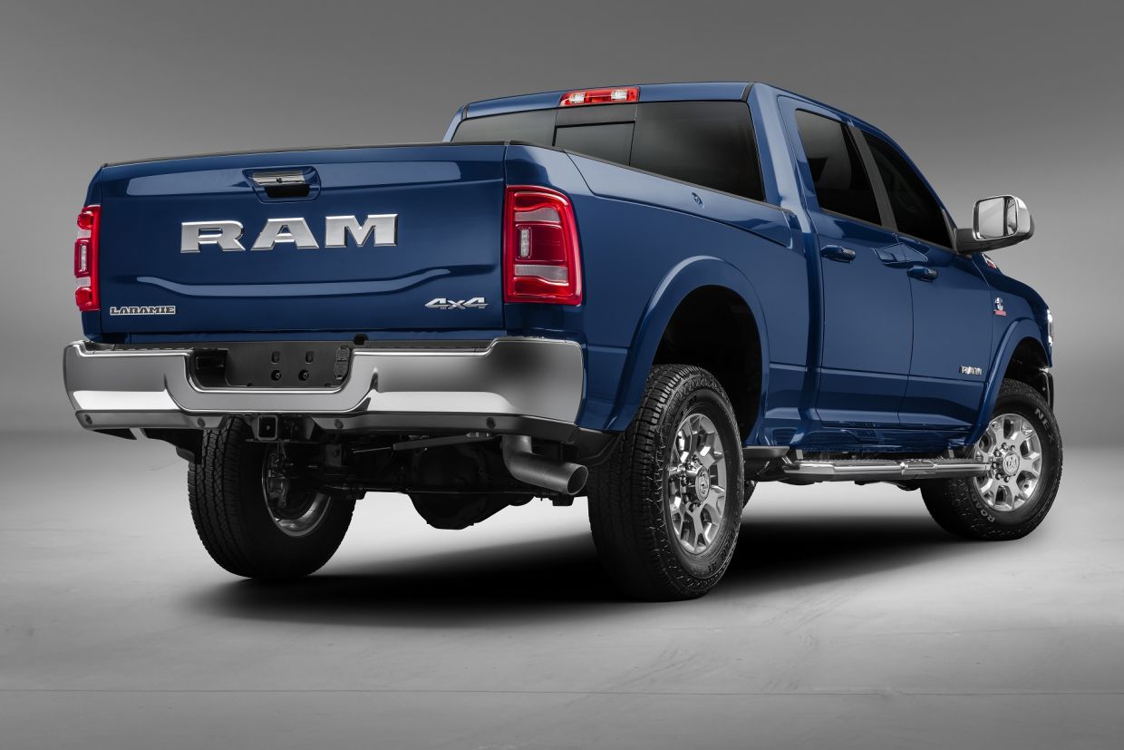 nova ram 2500 2020 traseira 2