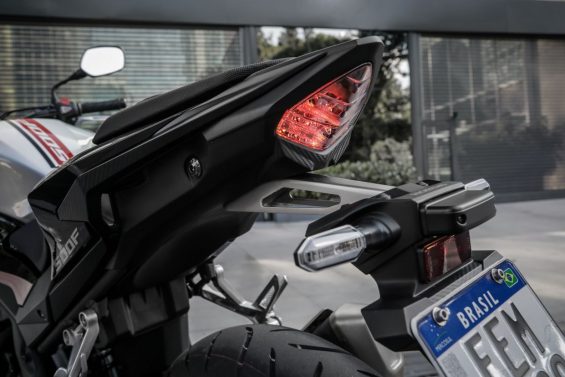 Lanterna da Honda CB 500F 2020 preta