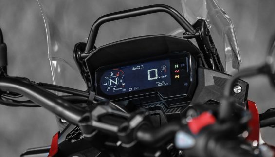 Painel da Honda CB 500X 2020