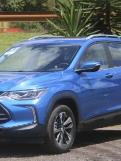 tracker premier 2021 frente 45