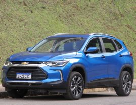 chevrolet tracker premier 2021 azul dianteira