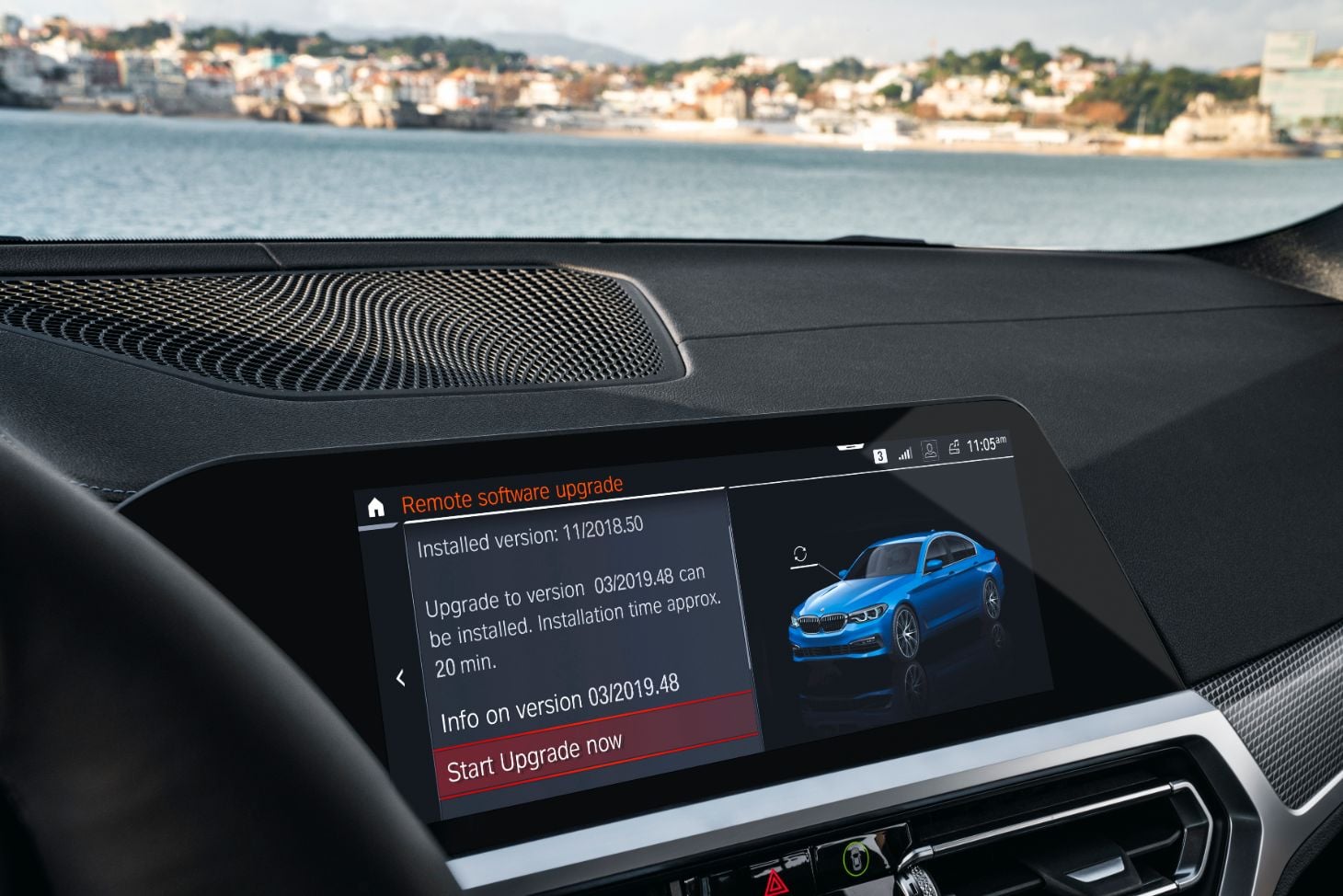 central multimidia de carros bmw com opcao atualizacao de software selecionada