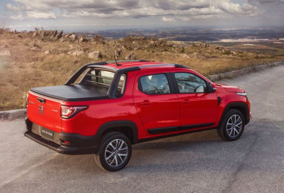 fiat strada 2021 volcano 4