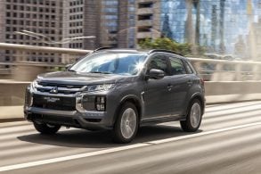 mitsubishi outlander sport 2021 cinza frente