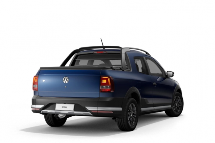 traseira da volkswagen saveiro 2021 versao cross azul