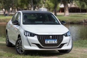 novo peugeot 208 7