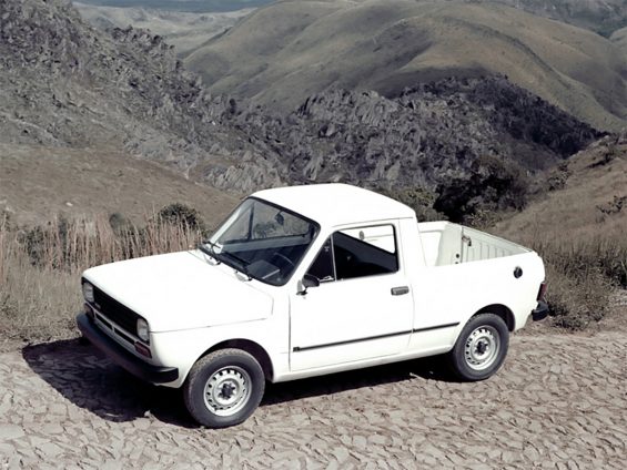 fiat 147 pick up branca lateral