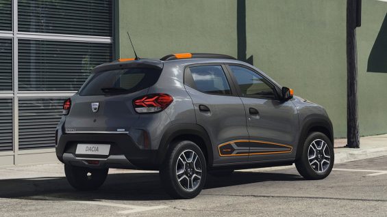 traseira do dacia spring 2021 renault kwid eletrico