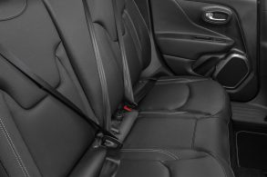 bancos traseiros jeep renegade limited